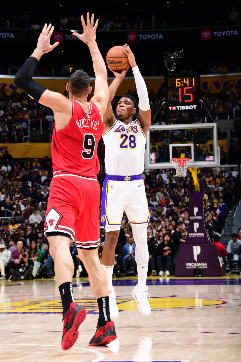 Karsa在公牛比赛中重要助攻，领先优势明显引发热议！(kafkaisr队列参数)