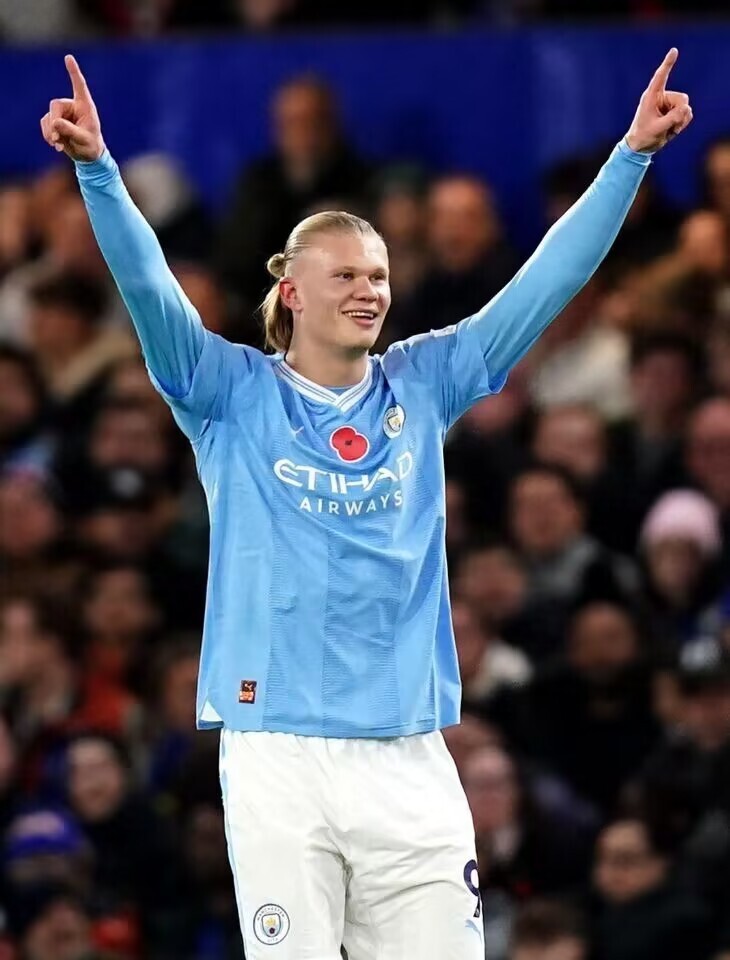 持续失利引发热议！，哈兰德在切尔西比赛中持续失利气势如虹延续(比赛失利总结)