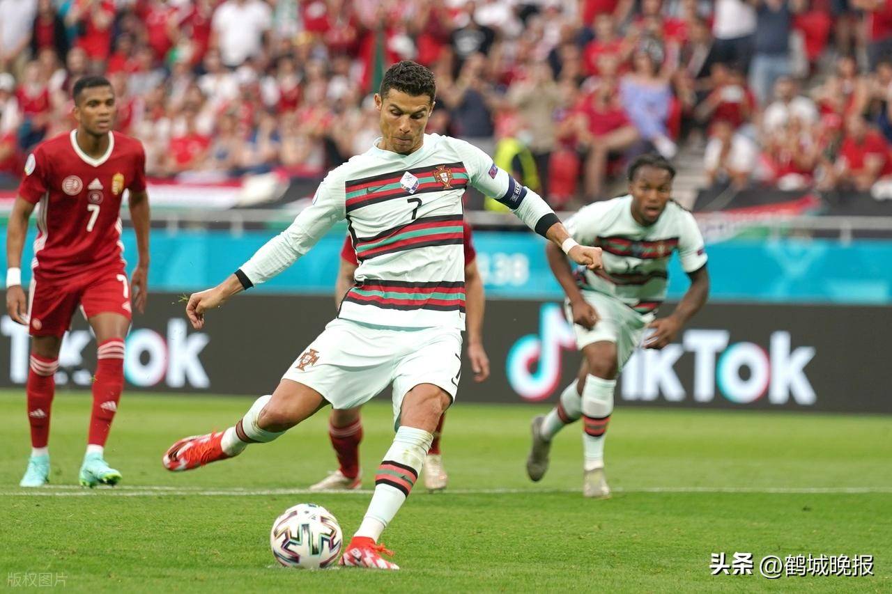 关于反败为胜引发热议！，C罗在澳大利亚队比赛中大比分获胜赛场气氛高涨的信息