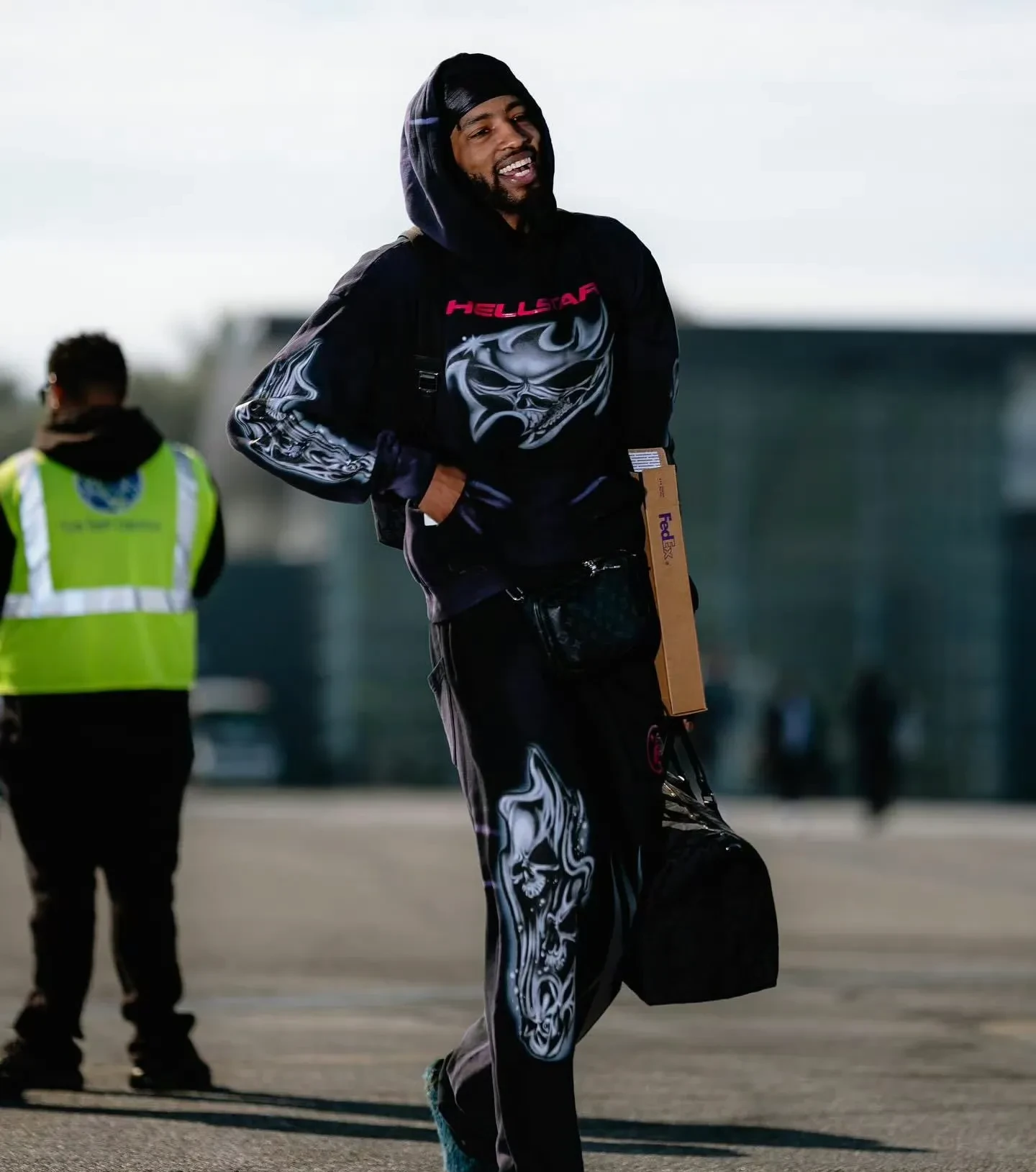 法甲倒计时；洛杉矶快船集结日官宣签约；细节引发关注；引发热议；临场指挥获称赞(法甲威廉立博临场)