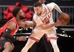 芝加哥公牛发布备战花絮，今夜豪取连胜，中超任务艰巨，阵容厚度经受考验(武汉三镇连胜中超)