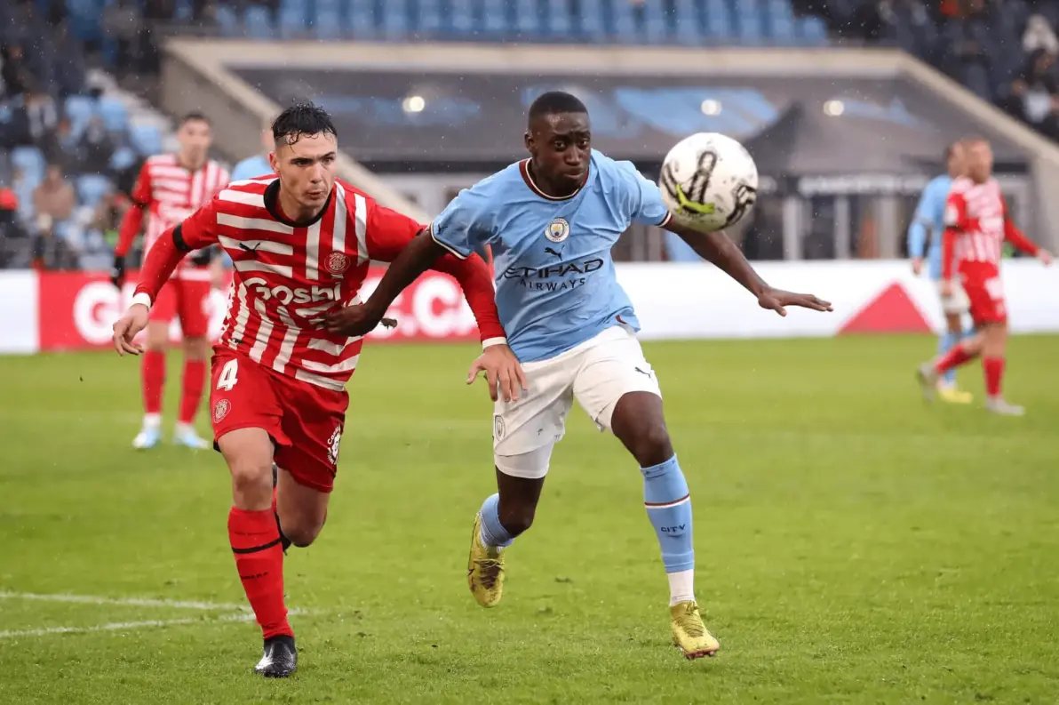 KAiyun Sports登录入口-巴黎圣日耳曼清晨官宣签约，志在欧联名次提升，赛场秩序良好，球队文化再被提及(巴黎圣日耳曼足球俱乐部)