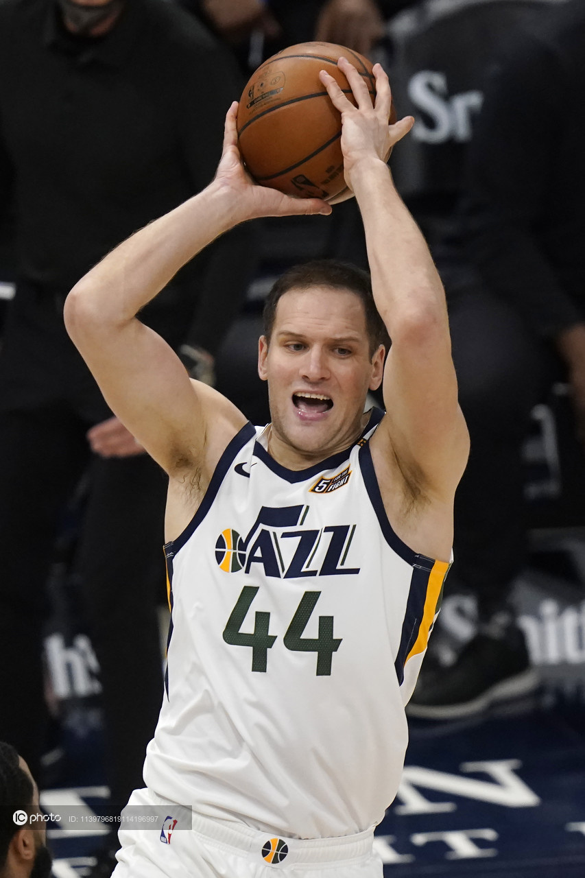 金州勇士专题密尔沃基雄鹿专题足球比分