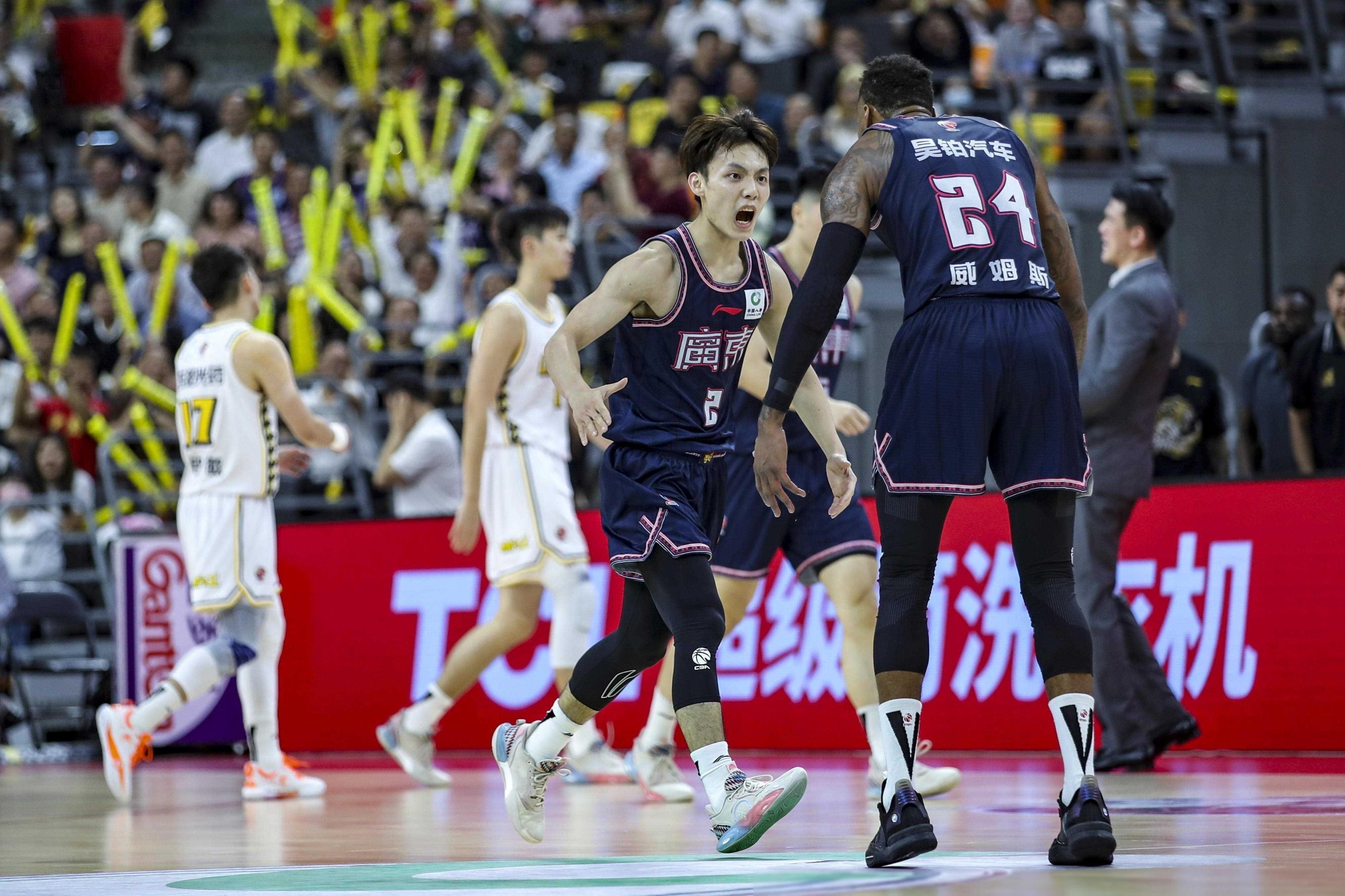 今晚马赛备战CBA常规赛，队长鼓劲细节曝光，赛场秩序良好，赛程密集仍需轮换(cba新赛季揭幕战)