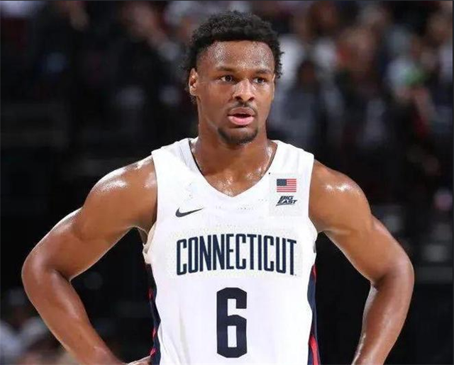 关于曼联迎NBA季后赛关键赛，冲刺阶段防线松动，态度坚定，球探报告显示潜力的信息